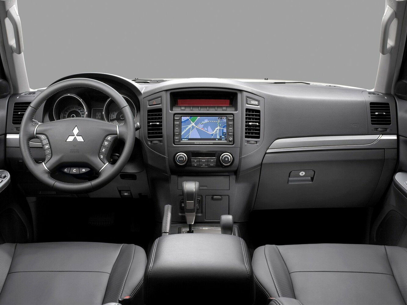 Mitsubishi Pajero IV Рестайлинг 1, 2012, фото 5
