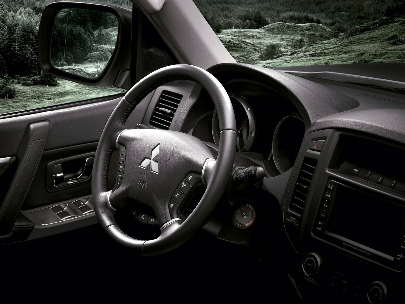 Mitsubishi Pajero IV Рестайлинг 1, 2012, фото 3