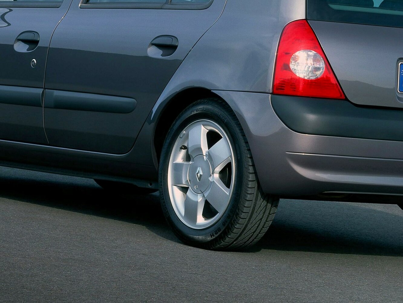 Renault Clio II Рестайлинг, 2001, фото 9
