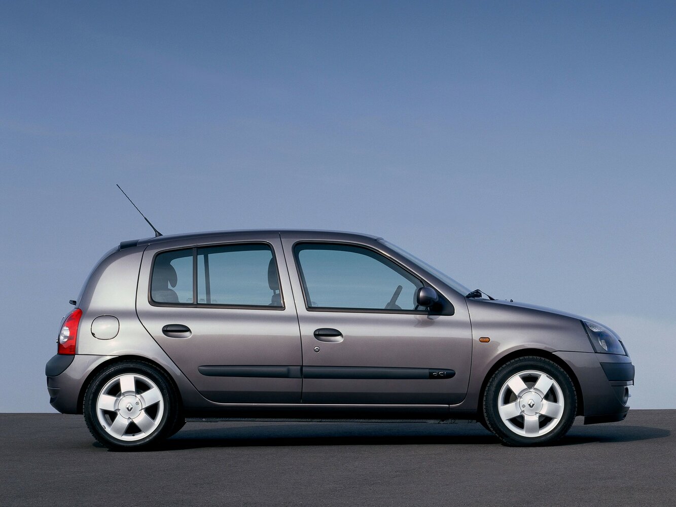 Renault Clio II Рестайлинг, 2001, фото 6