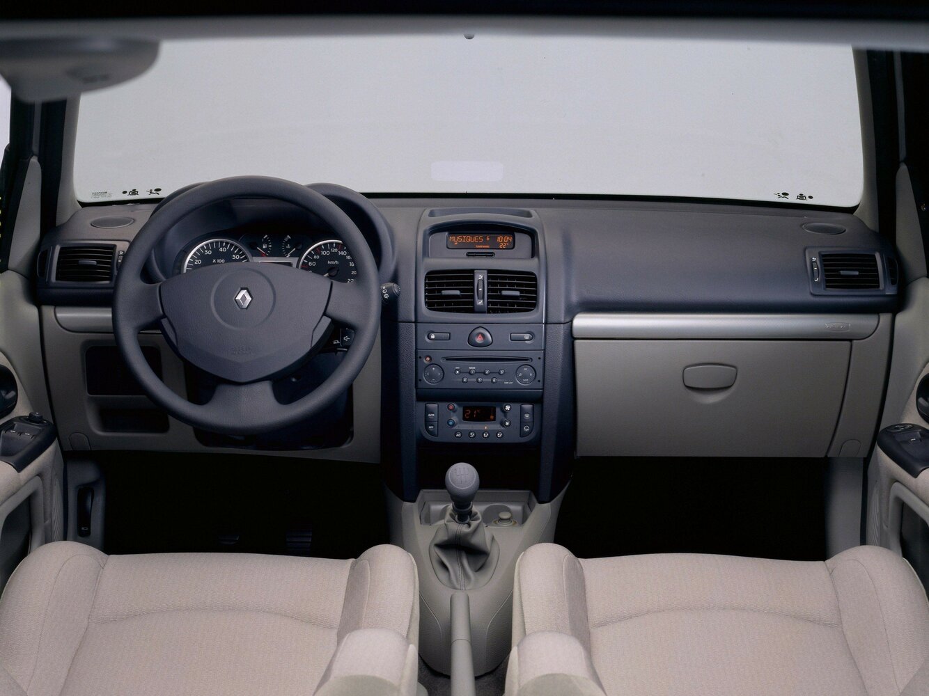 Renault Clio II Рестайлинг, 2001, фото 12