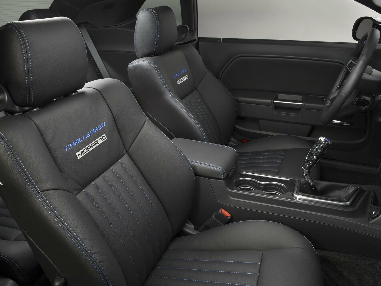 Dodge Challenger III, 2009, фото 11