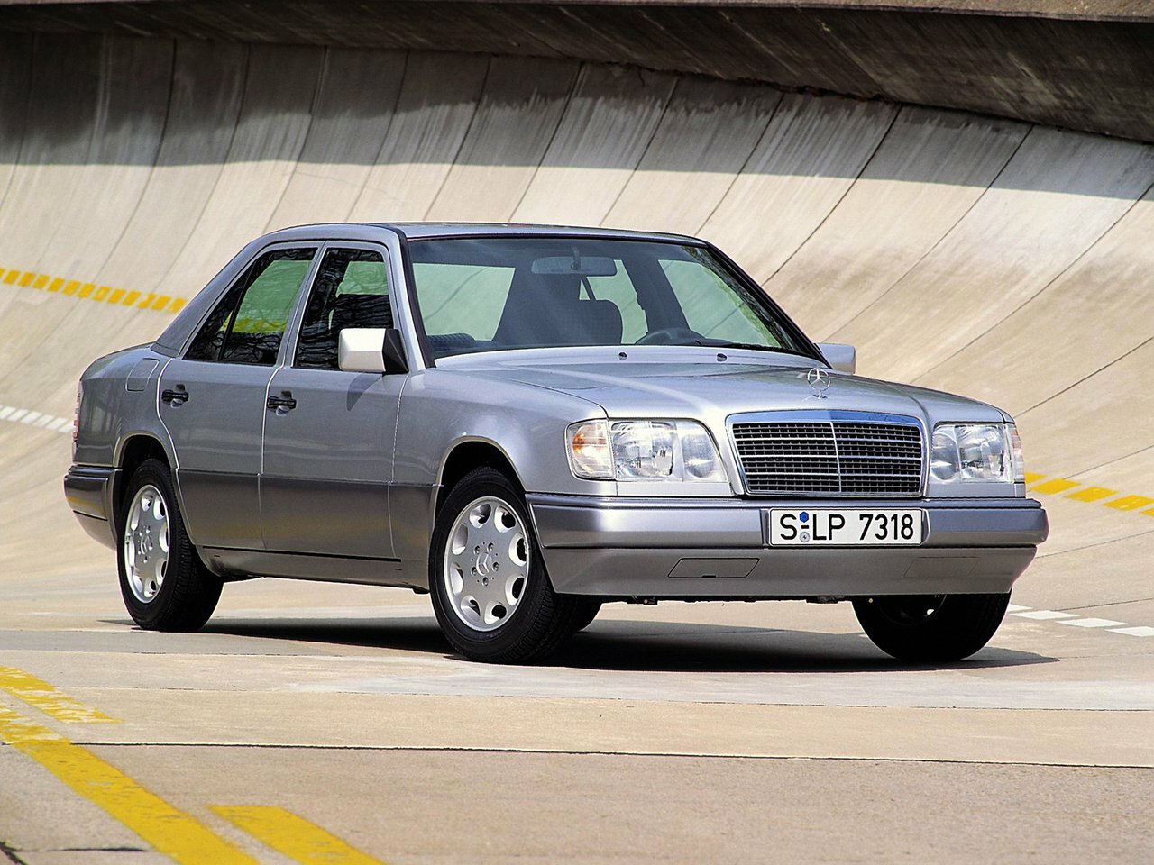 Mercedes-Benz E-Класс I (W124), 1992, фото 2