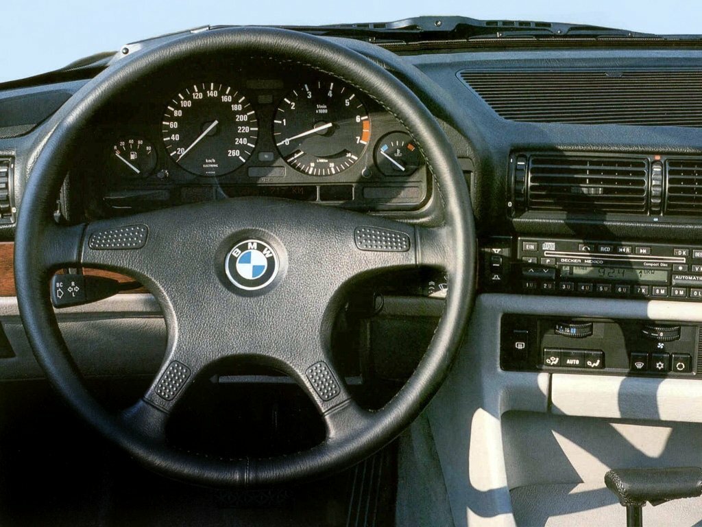 BMW 7 series II (E32), 1993, фото 5