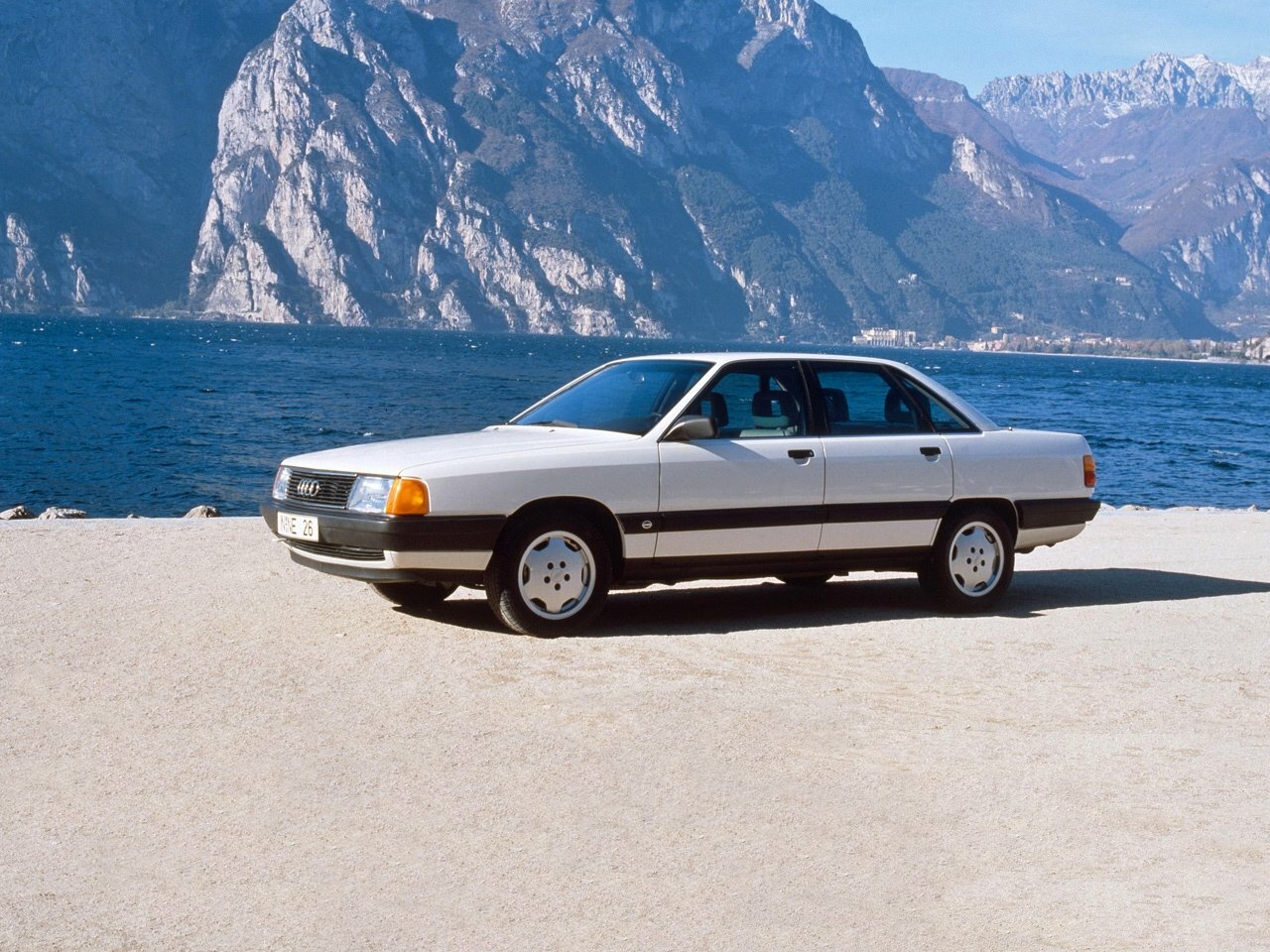 Audi 100 III (C3) Рестайлинг, 1988, фото 1