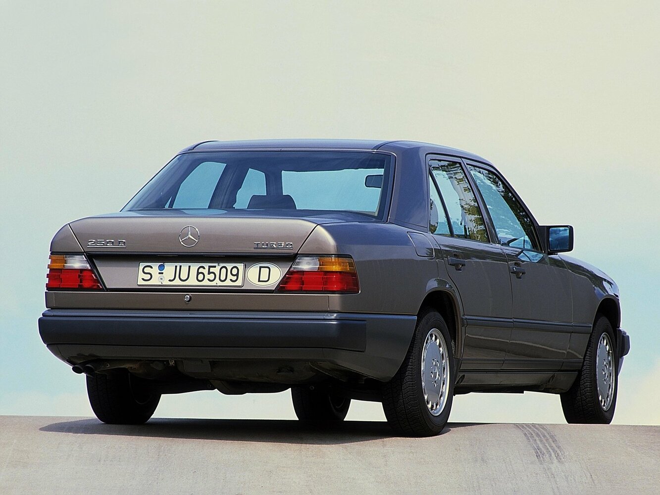 Mercedes-Benz W124, 1991, фото 3