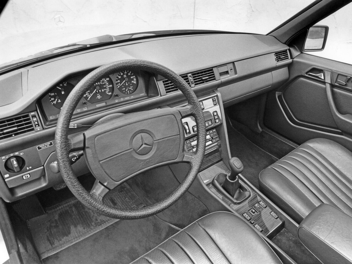 Mercedes-Benz W124, 1991, фото 6
