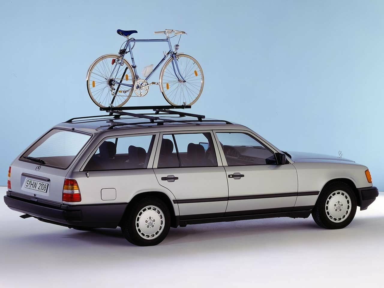 Mercedes-Benz W124, 1988, фото 2