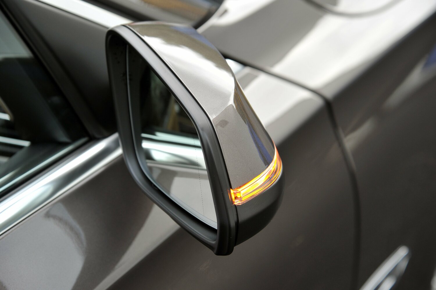 BMW 7 series V (F01/F02/F04) Рестайлинг, 2015, фото 13