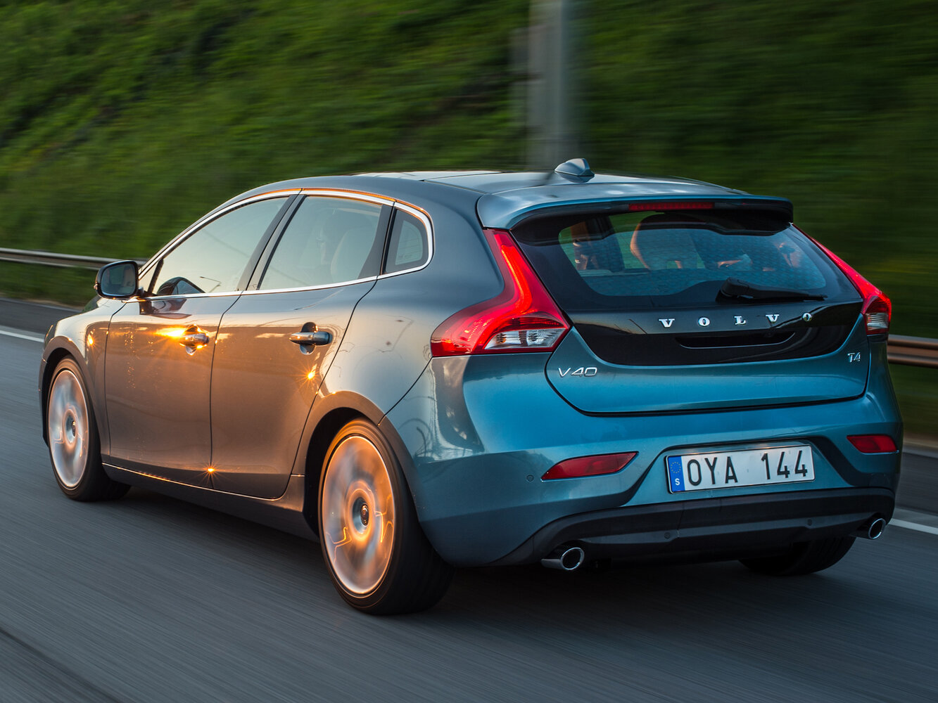 Volvo V40 II, 2015, фото 21