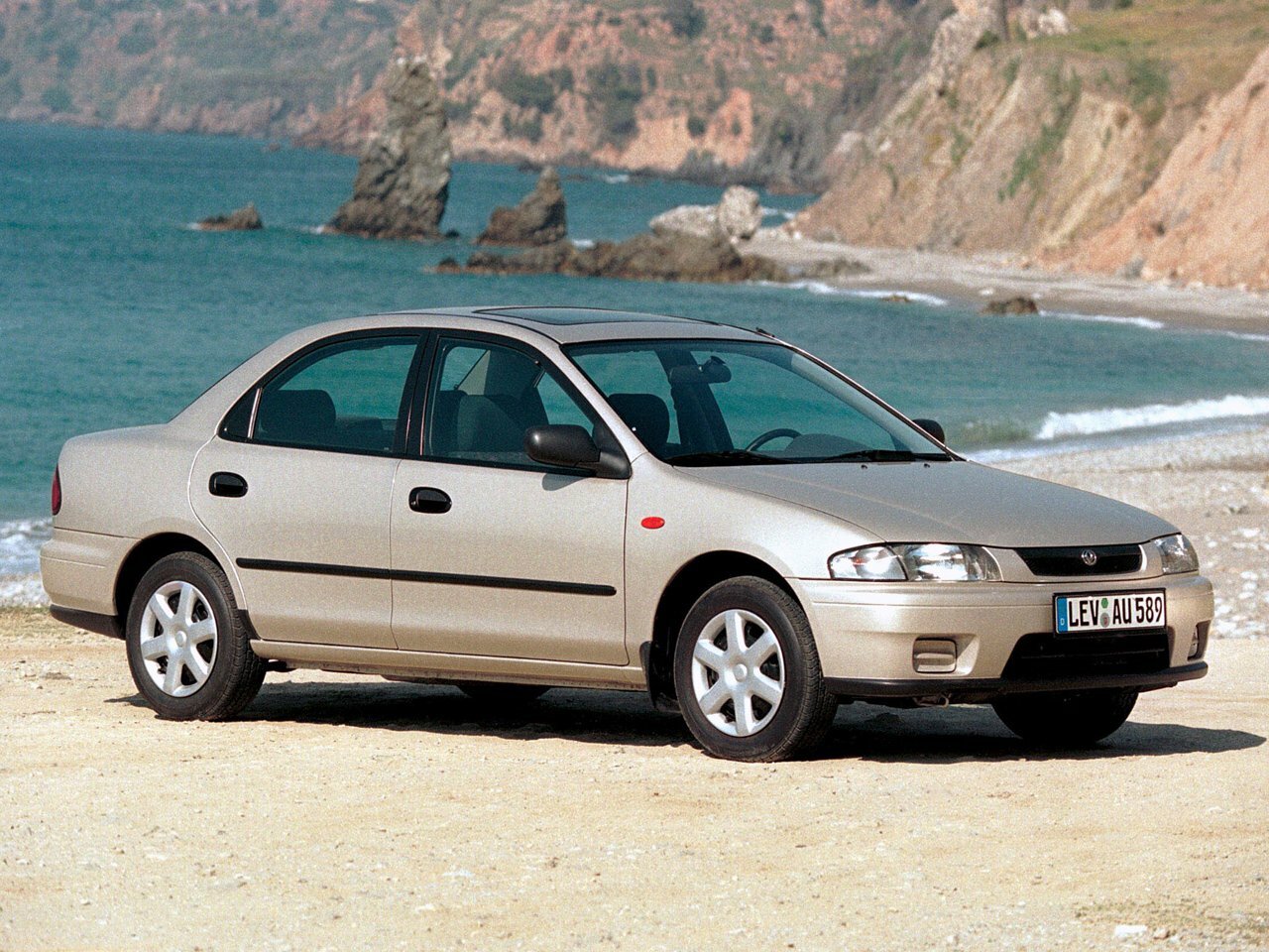 Mazda Familia VII (BH), 1999, фото 2