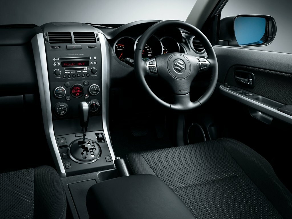Suzuki Escudo III, 2010, фото 5