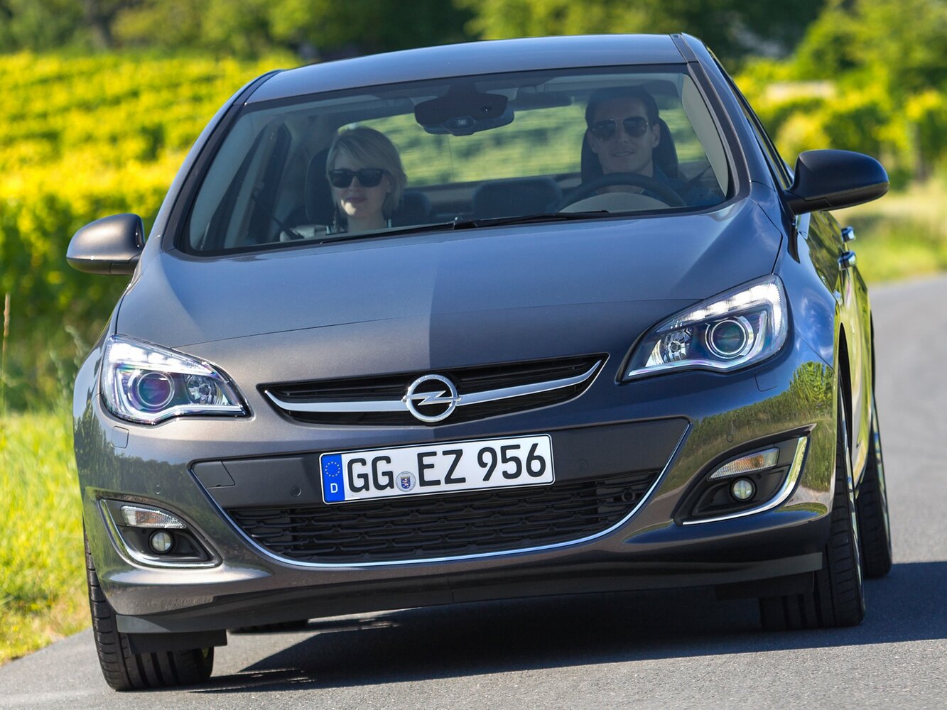 Opel Astra J Рестайлинг, 2011, фото 8