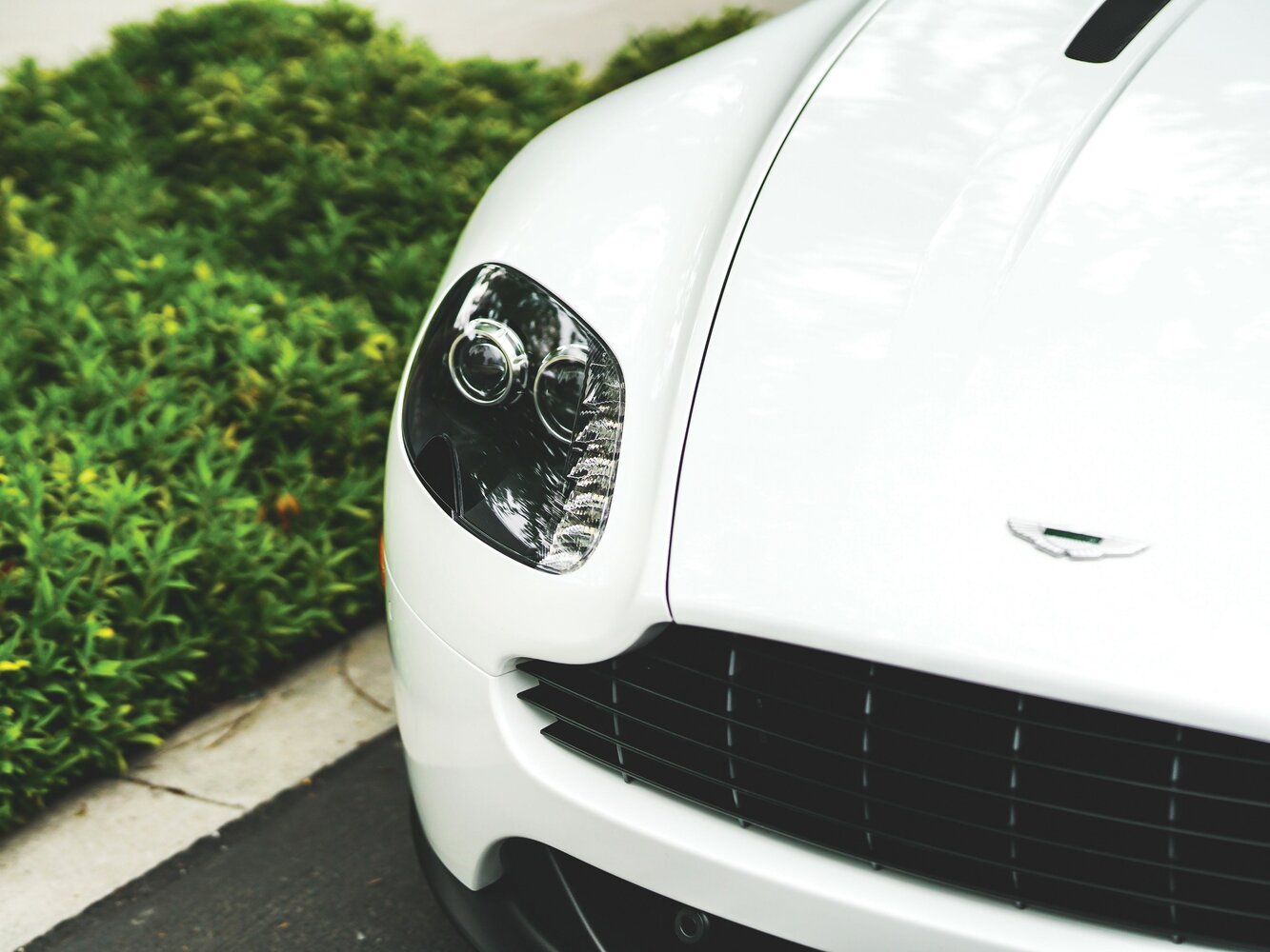 Aston Martin V8 Vantage III Рестайлинг, 2014, фото 5