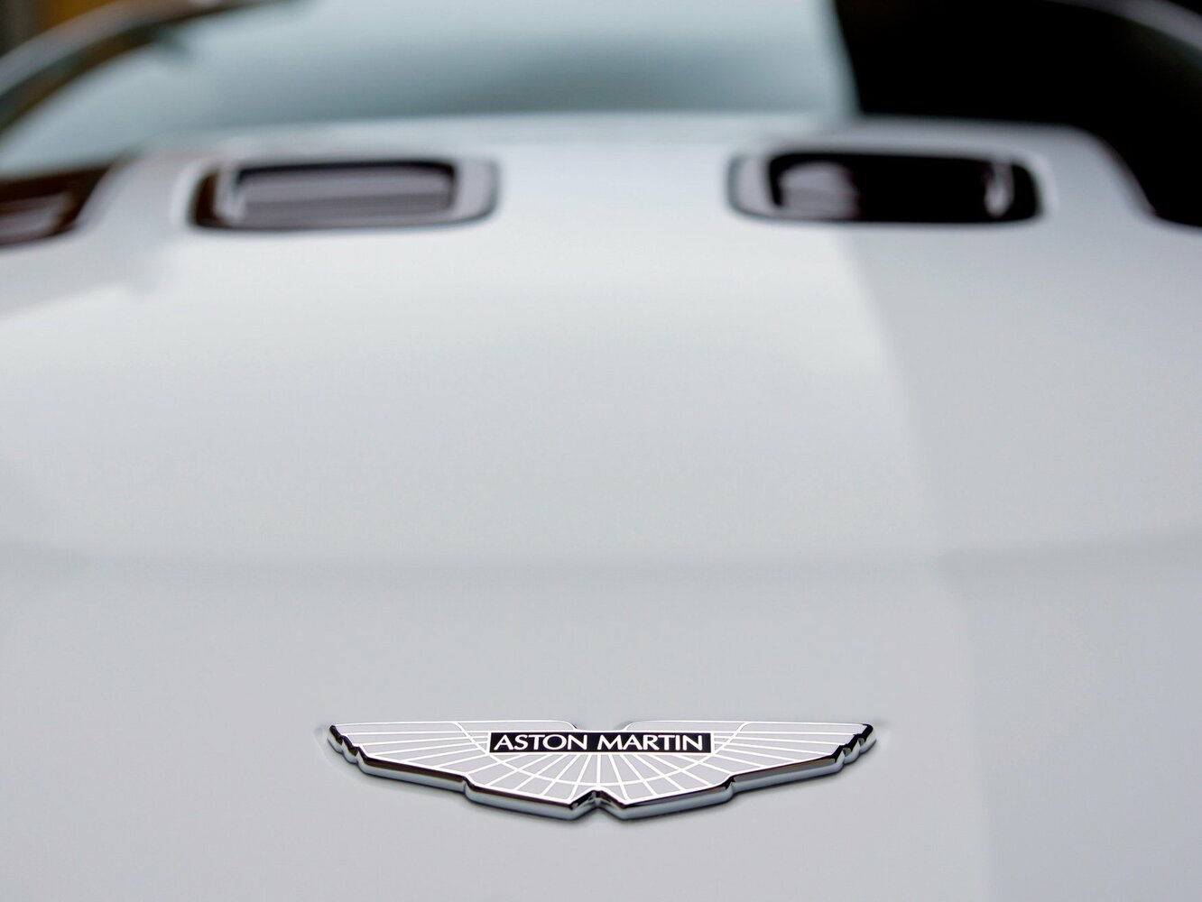 Aston Martin V12 Vantage I, 2009, фото 2