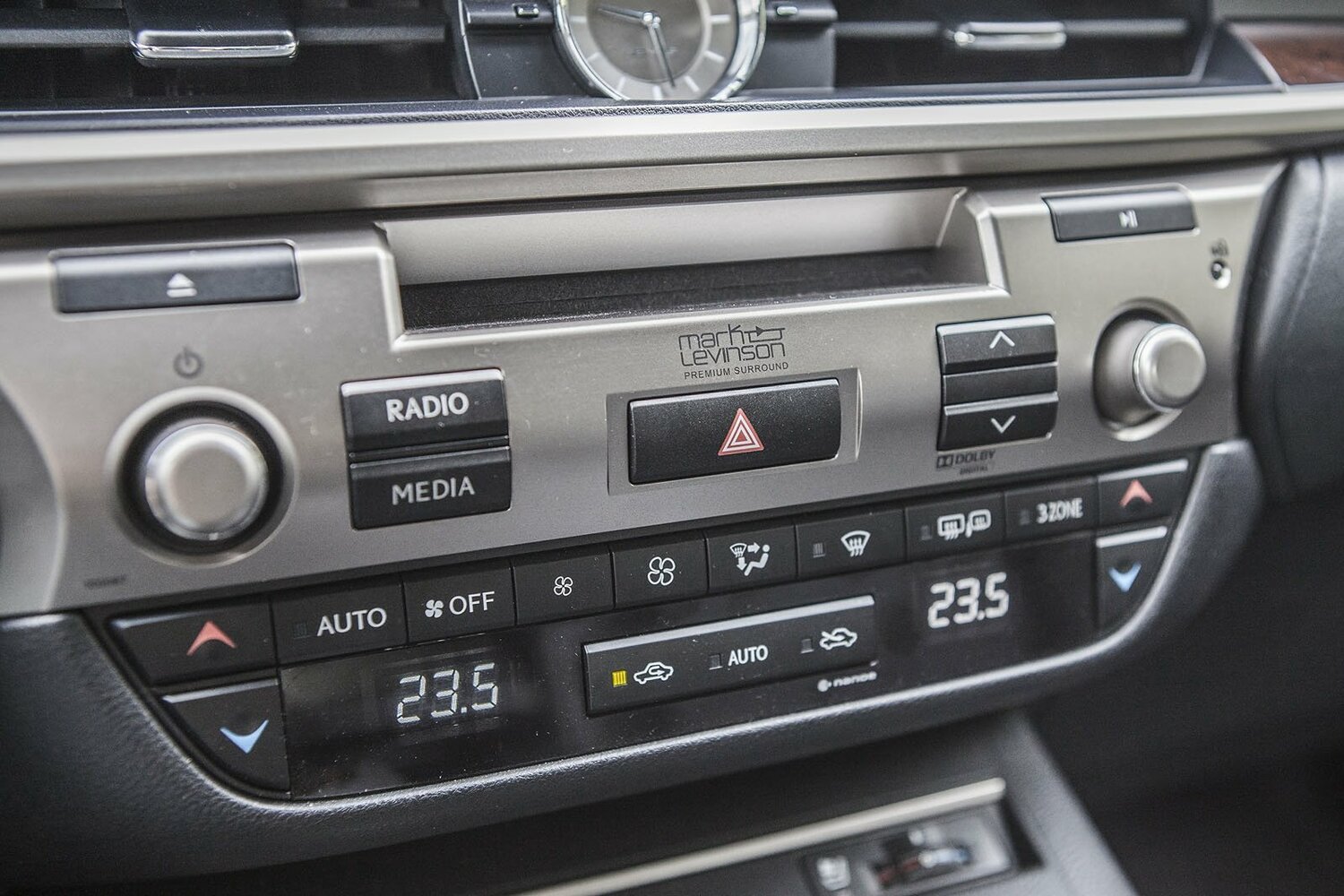 Lexus ES VI, 2012, фото 8