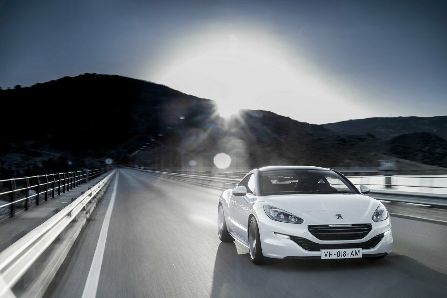 Peugeot RCZ I Рестайлинг, 2013, фото 12