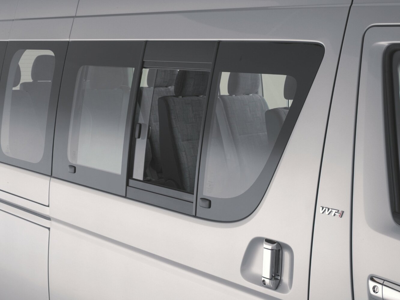 Toyota HiAce H200 Рестайлинг, 2016, фото 5