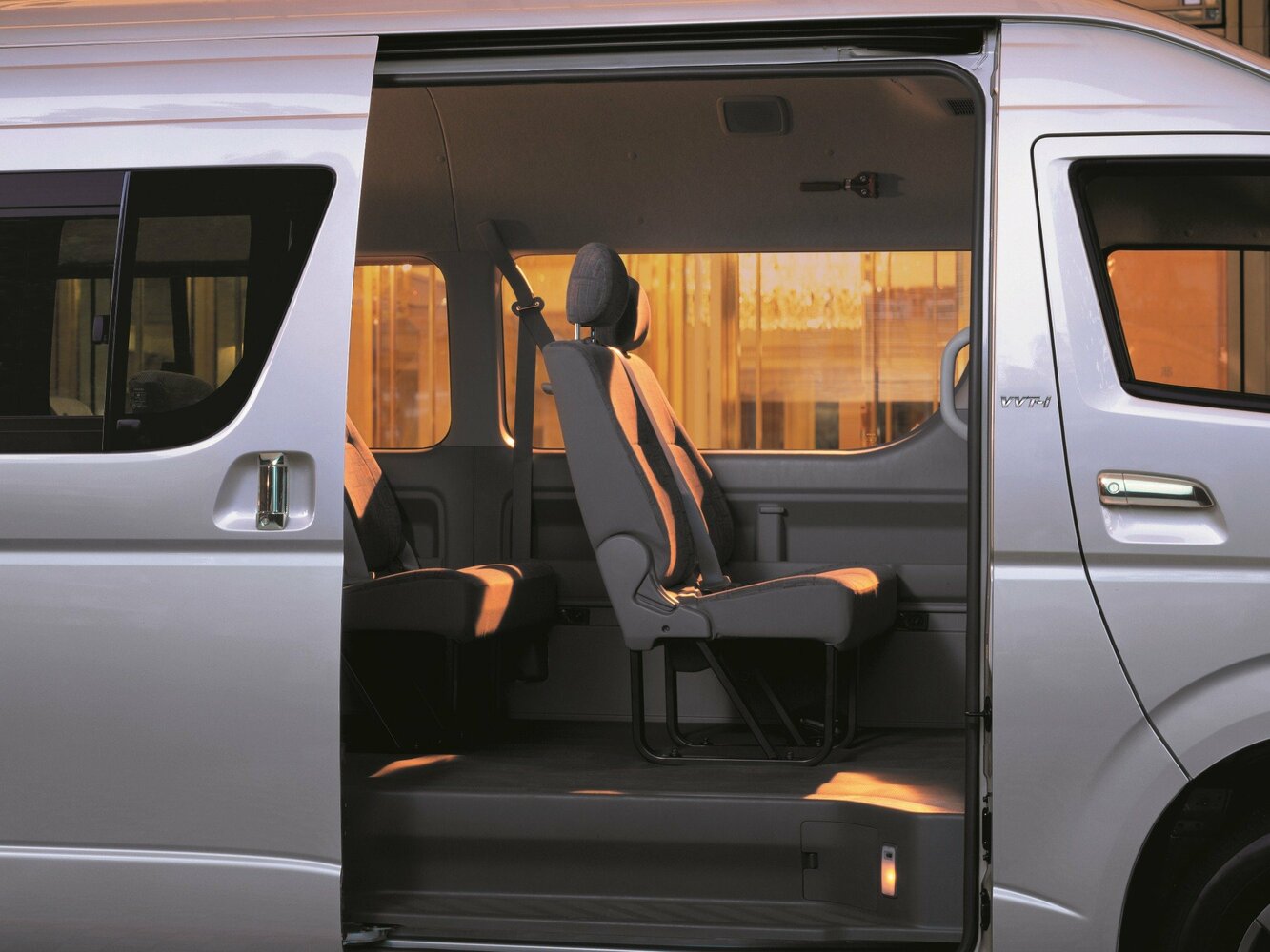 Toyota HiAce H200 Рестайлинг, 2016, фото 3