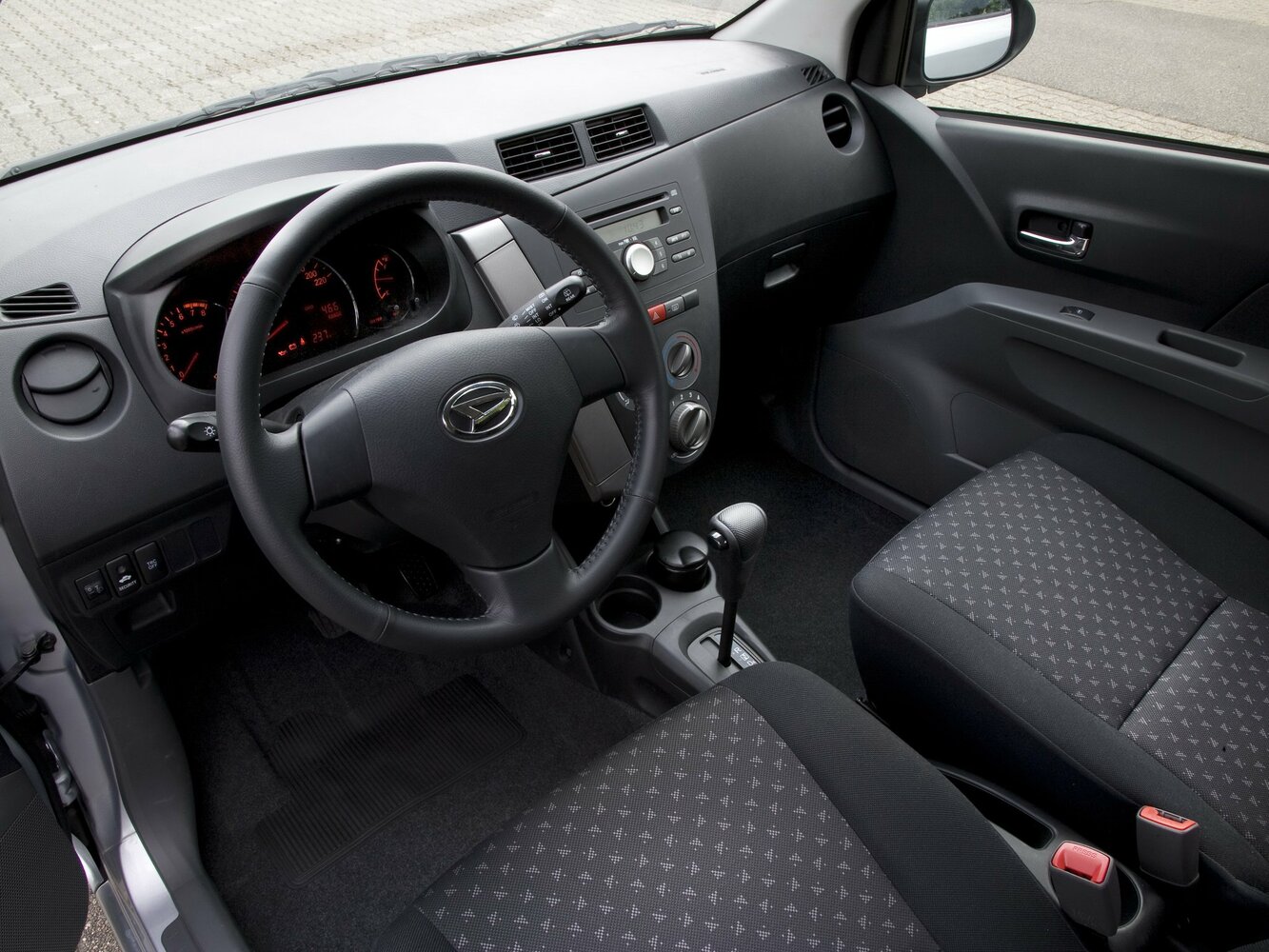 Daihatsu Cuore VII (L276), 2013, фото 5