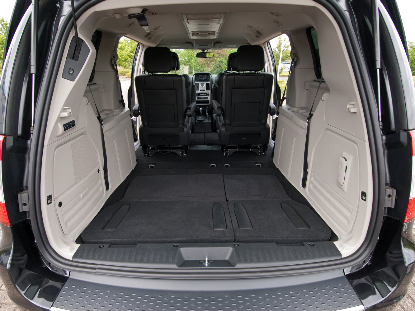 Chrysler Voyager V Рестайлинг, 2015, фото 7