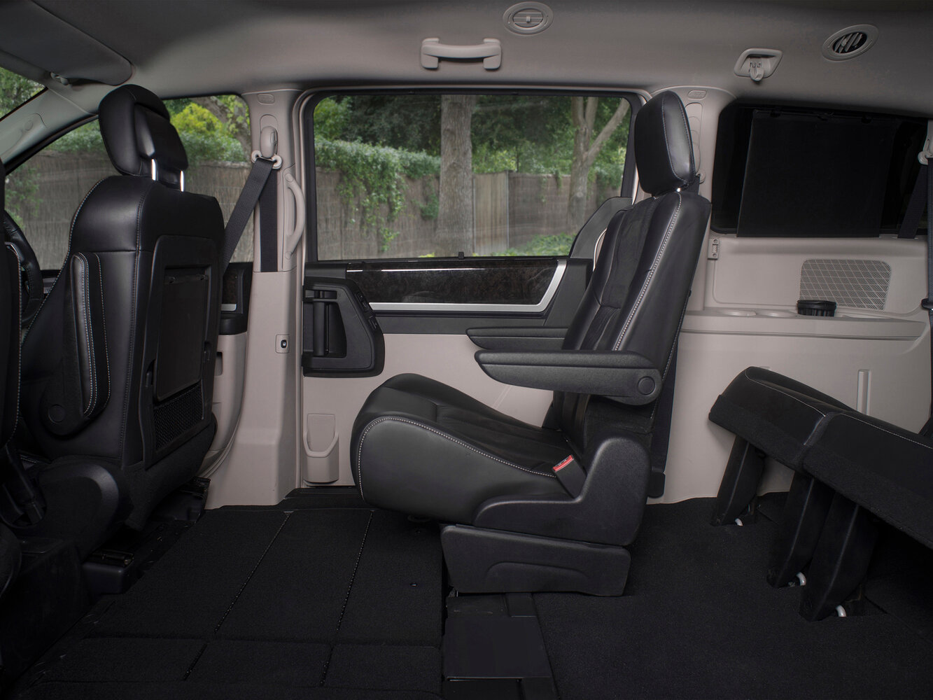 Chrysler Voyager V Рестайлинг, 2015, фото 12