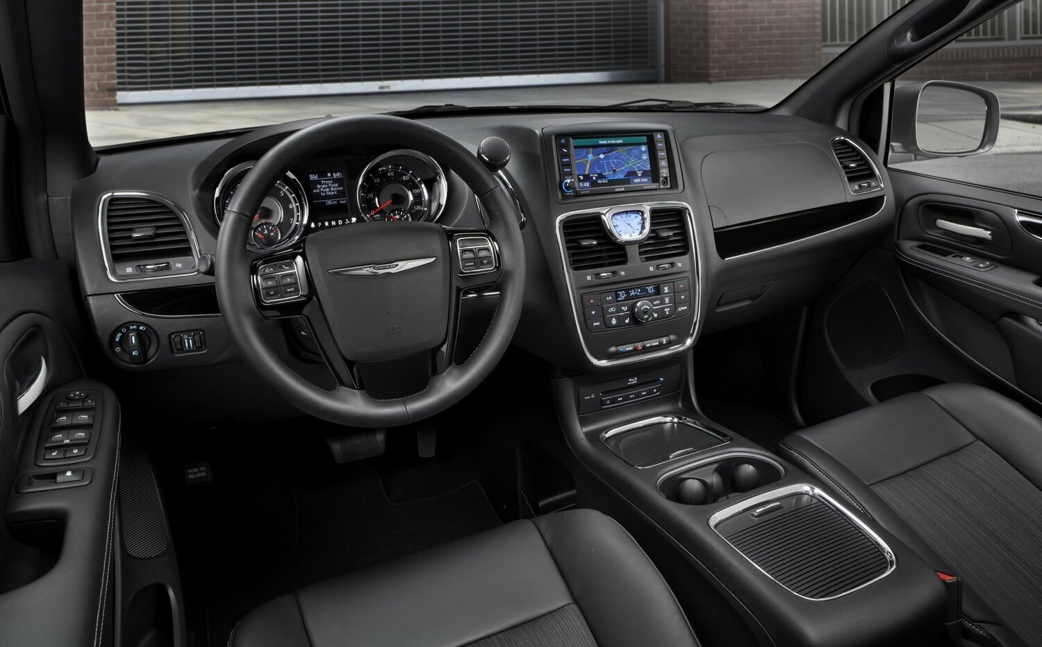 Chrysler Voyager V Рестайлинг, 2015, фото 6