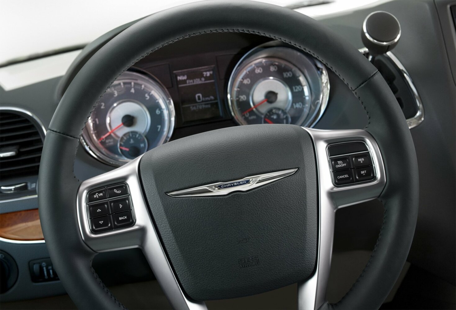 Chrysler Voyager V Рестайлинг, 2015, фото 10