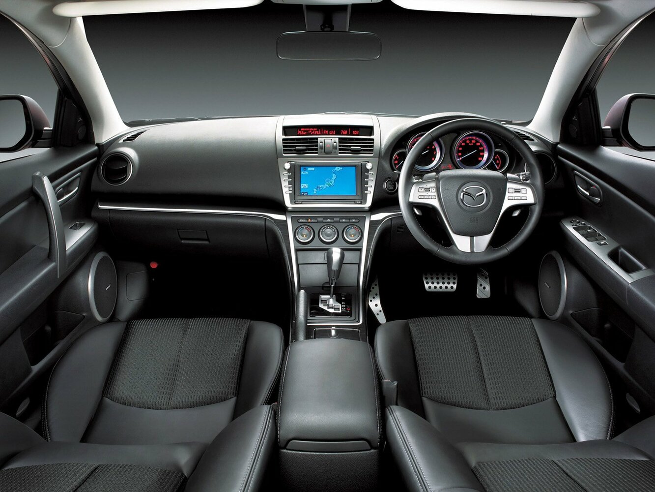 Mazda Atenza II, 2008, фото 1